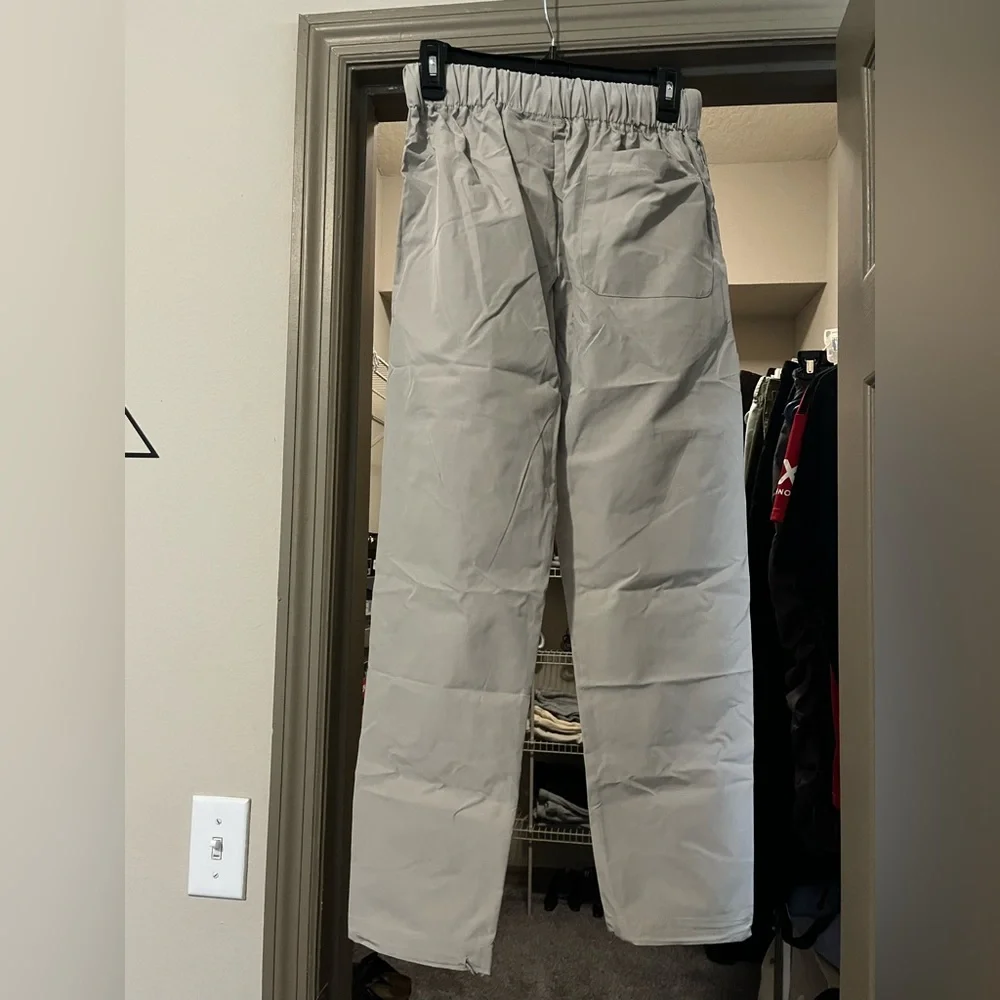 Essentials pants - Picture 2 of 4